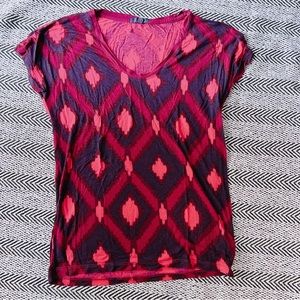 Gap pink and blue ikat tee shirt